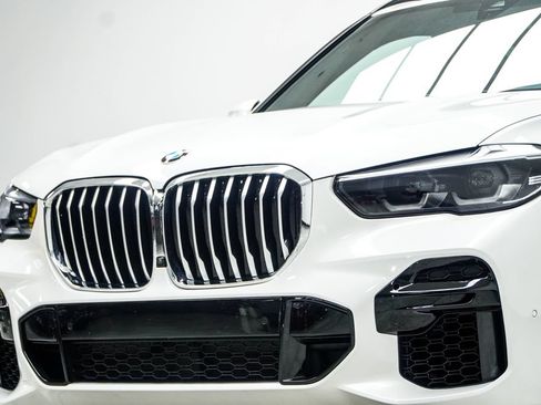 Used 2023 BMW X5 sDrive40i w/ M Sport Package RWD image 2