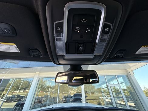 Used 2019 RAM 3500 Laramie image 20
