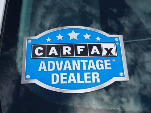Used 2018 Chevrolet Equinox LT FWD image 25