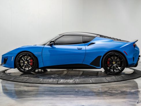 Used 2021 Lotus Evora image 8