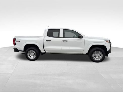 Used 2024 Chevrolet Colorado W/T w/ WT Convenience Package II image 10