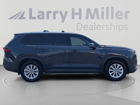 Certified 2024 Toyota Grand Highlander AWD image 6