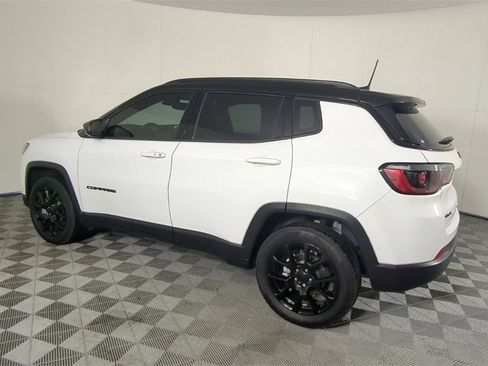 Certified 2023 Jeep Compass Altitude w/ Convenience Group image 7