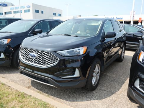 Used 2024 Ford Edge SEL AWD/4WD image 3