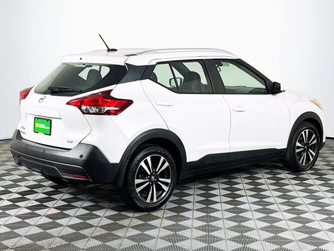 Used 2020 Nissan Kicks SV image 10
