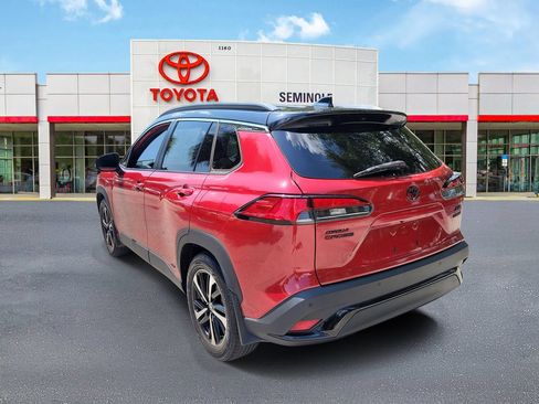 Used 2023 Toyota Corolla Cross AWD Hybrid w/ Convenience Package image 4