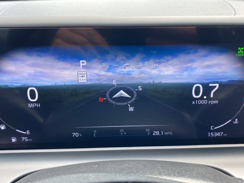 Certified 2024 Kia Seltos SX w/ SX Sunroof Package AWD/4WD image 17