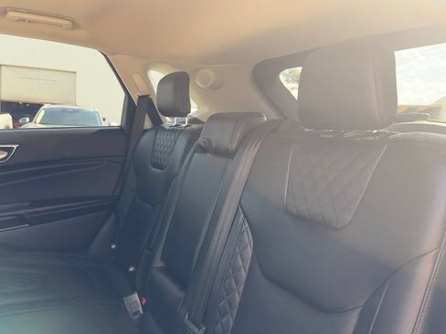 Used 2023 Ford Edge Titanium AWD/4WD image 26