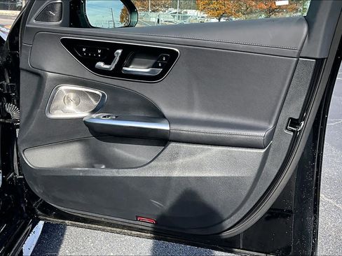 Used 2024 Mercedes-Benz C 300 4MATIC Sedan image 22