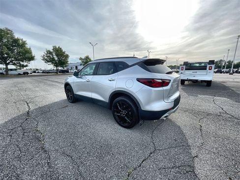 Used 2022 Chevrolet Blazer LT image 6