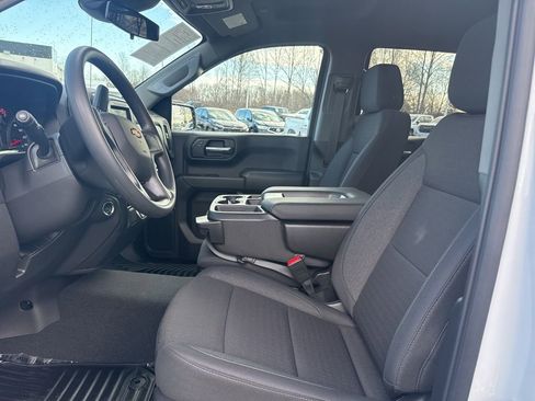 Used 2026 Chevrolet Silverado 1500 Custom RWD image 9