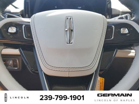 New 2025 Lincoln Aviator AWD w/ Equipment Group 101A image 23