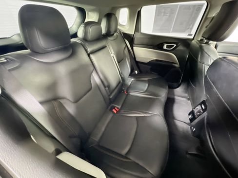 Used 2022 Jeep Compass Limited image 24