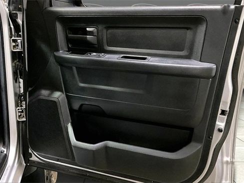 Used 2014 RAM 2500 Tradesman w/ Chrome Appearance Group image 13