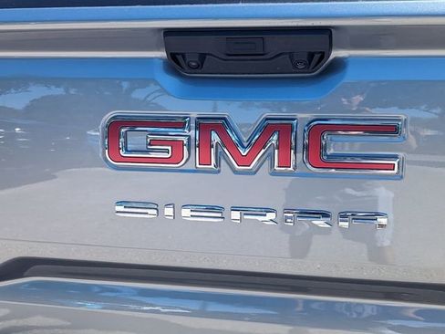 New 2026 GMC Sierra 1500 SLE w/ Preferred Package RWD image 11
