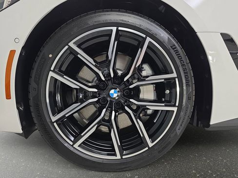 New 2026 BMW i4 xDrive40i w/ M Sport Package AWD/4WD image 32
