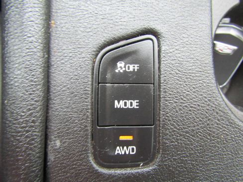 Used 2017 Cadillac XT5 Luxury w/ Driver Awareness Package image 22