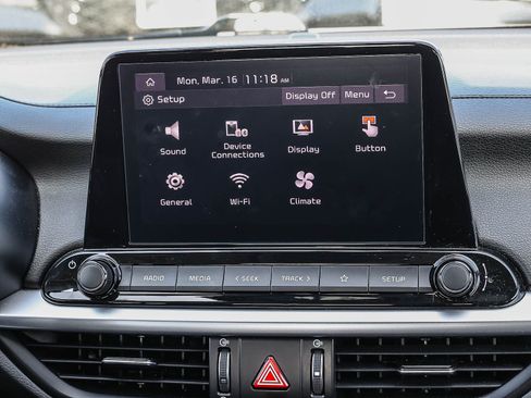 Used 2024 Kia Forte LXS w/ LXS Technology Package image 16