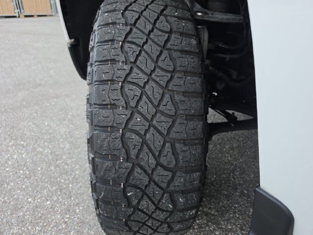 Certified 2024 Chevrolet Silverado 1500 LT Trail Boss w/ Dark Appearance Package AWD/4WD image 31