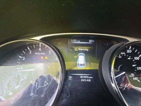 Used 2015 Nissan Rogue SV image 8