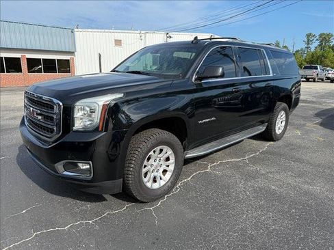 Used 2019 GMC Yukon XL SLT AWD/4WD image 19