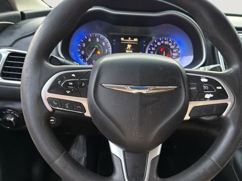 Used 2015 Chrysler 200 Limited image 13