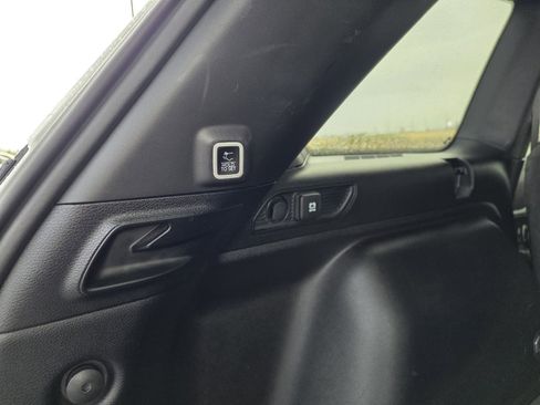 Used 2024 Jeep Grand Cherokee Limited image 32