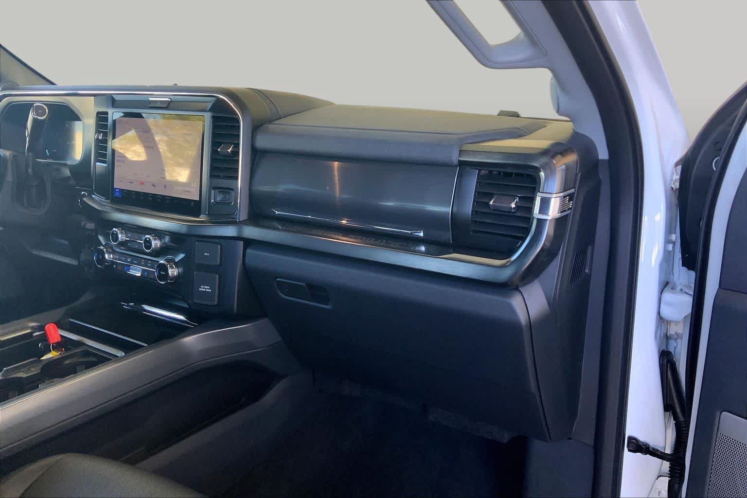 Used 2026 Ford F250 Lariat w/ Tremor Off-Road Package AWD/4WD image 18