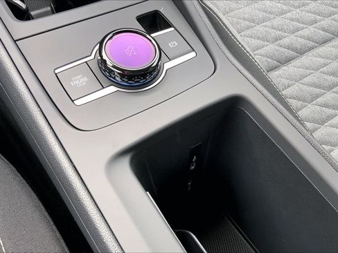 New 2026 Volkswagen Tiguan S AWD/4WD image 19