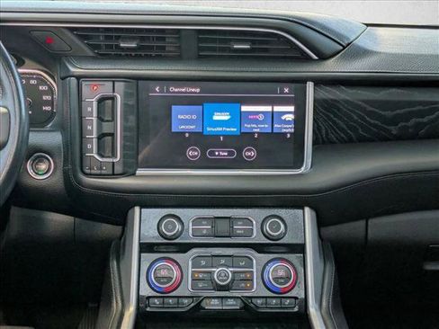 Used 2021 GMC Yukon Denali w/ Denali Premium Package image 12