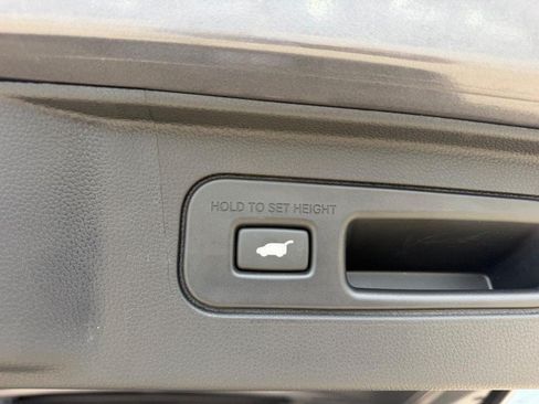 Certified 2025 Honda Pilot EX-L image 5
