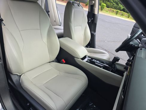 Used 2024 Honda Accord EX-L image 10