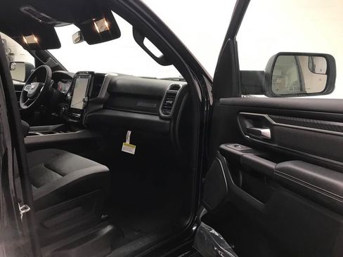 New 2026 RAM 1500 4x4 Crew Cab image 41