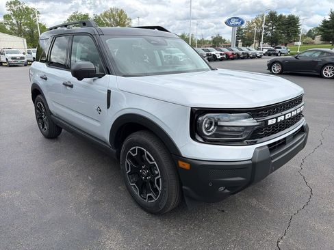 New 2026 Ford Bronco Sport Outer Banks AWD/4WD image 6