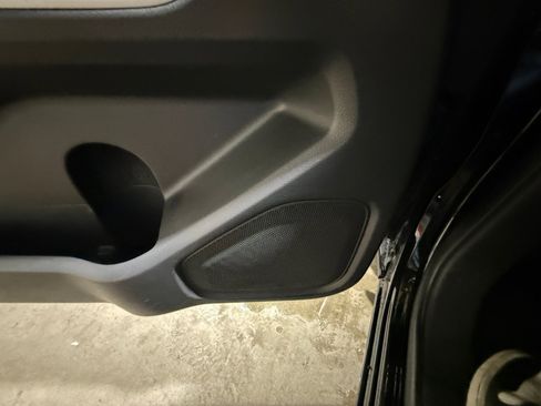 Used 2022 Nissan Frontier SV image 27