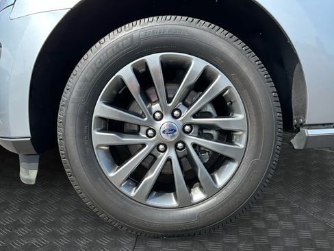 Used 2020 Ford Expedition Limited AWD/4WD image 10