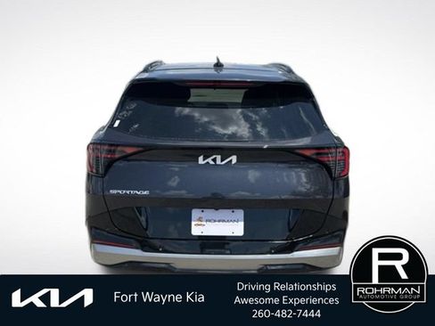 Certified 2026 Kia Sportage SX FWD image 4