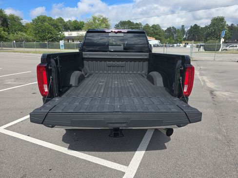 Used 2023 GMC Sierra 2500 SLT w/ SLT Premium Package AWD/4WD image 12