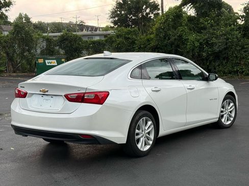 Used 2016 Chevrolet Malibu LT FWD image 4