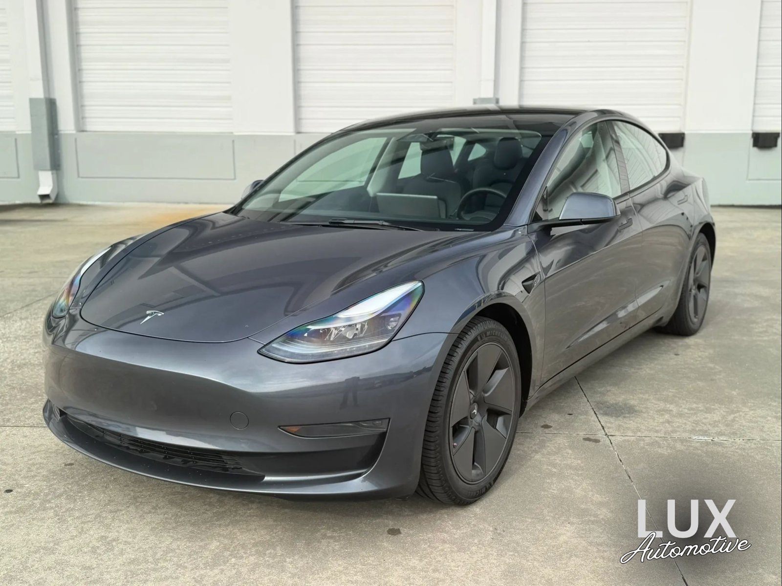Used 2023 Tesla Model 3 Standard Range RWD image 1