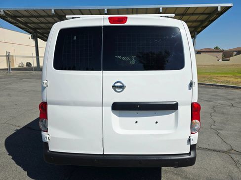 Used 2016 Nissan NV200 SV w/ Back Door Glass Package FWD image 7