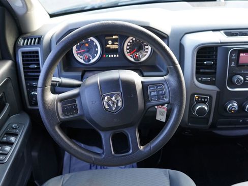 Used 2015 RAM 1500 Express RWD image 14