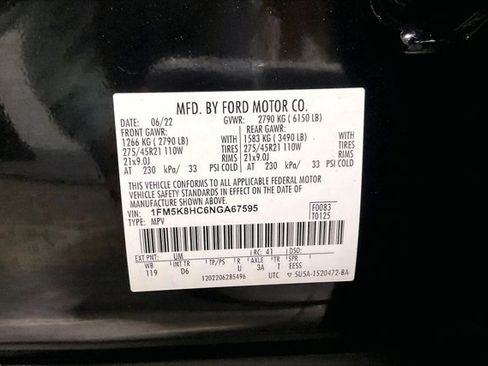 Used 2022 Ford Explorer Platinum w/ Equipment Group 601A AWD/4WD image 44