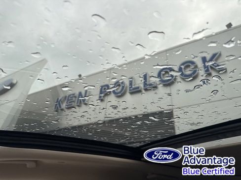 Used 2022 Lincoln Nautilus Reserve w/ Luxury Package image 27