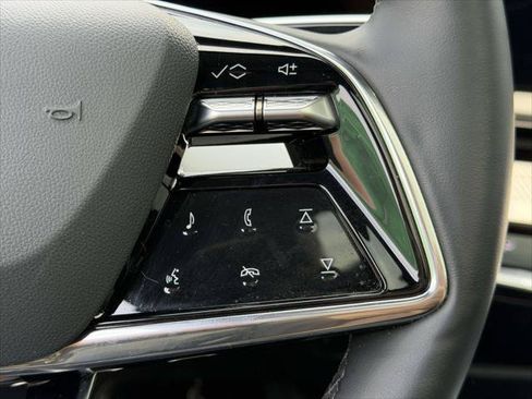 Used 2025 Cadillac Optiq Luxury 1 w/ LPO, Floor Liner Package AWD/4WD image 26
