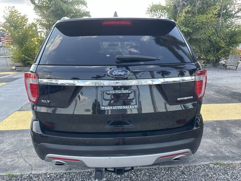 Used 2016 Ford Explorer XLT image 6