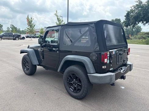 Used 2015 Jeep Wrangler Sport AWD/4WD image 3