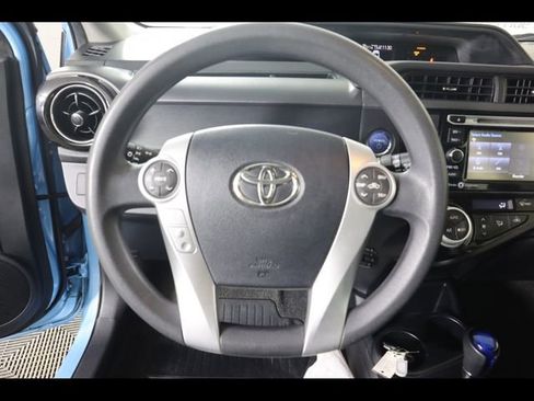 Used 2015 Toyota Prius C Three image 32