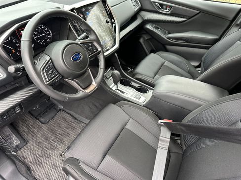 Used 2024 Subaru Ascent Premium w/ Convenience Package image 10