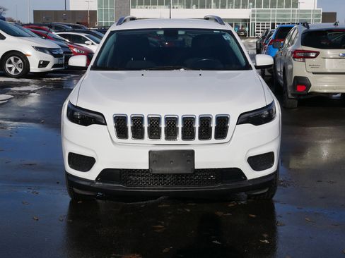 Used 2020 Jeep Cherokee Latitude w/ Cold Weather Group image 2